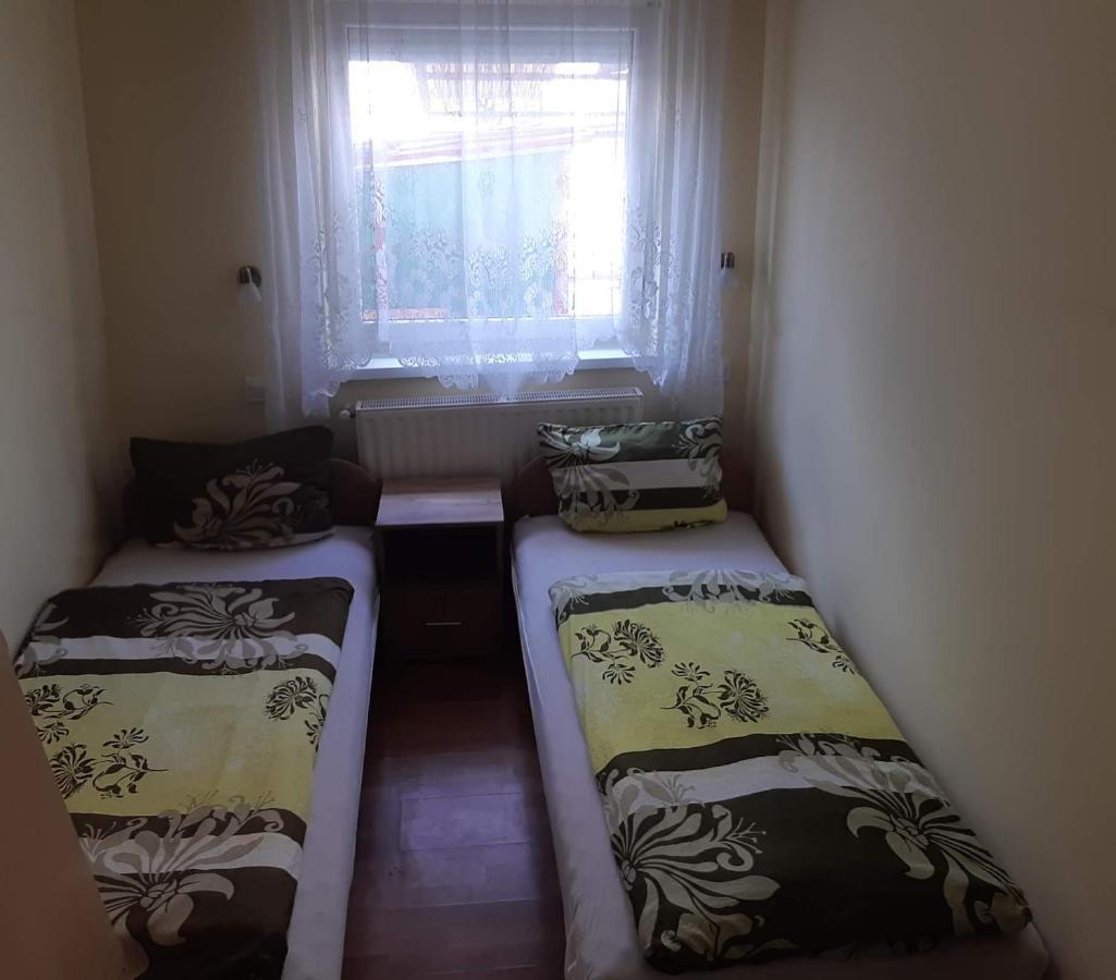 Rozsa Apartment Hajdúszoboszló 外观 照片